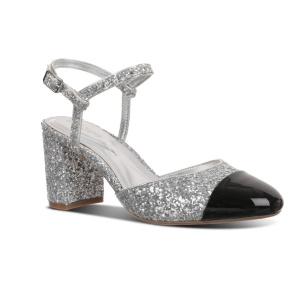 On 34th Women's Dotti Captoe Pumps, Silver Glitter/Black Patent NWT - Picture 1 of 4
